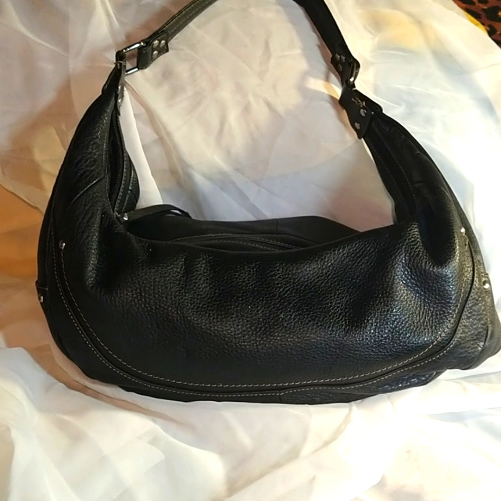 Large Kenneth Cole reaction